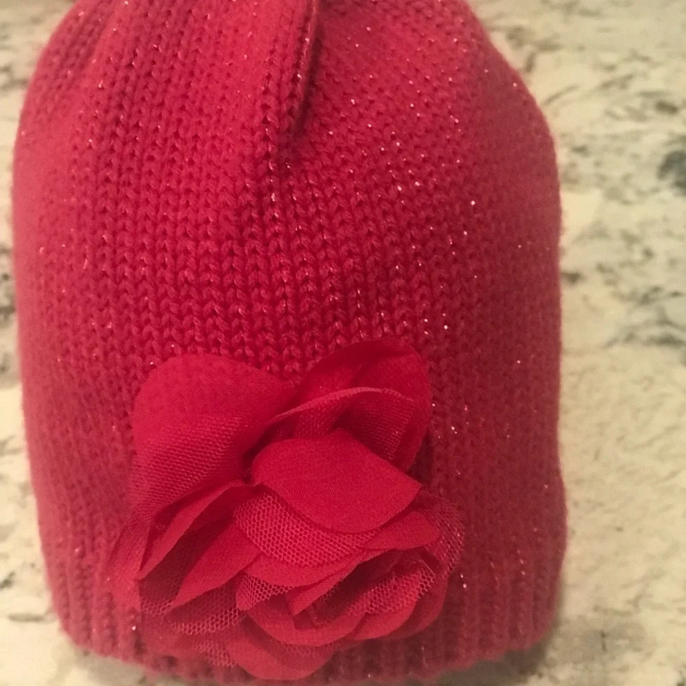 𝅺warm hat and gloves